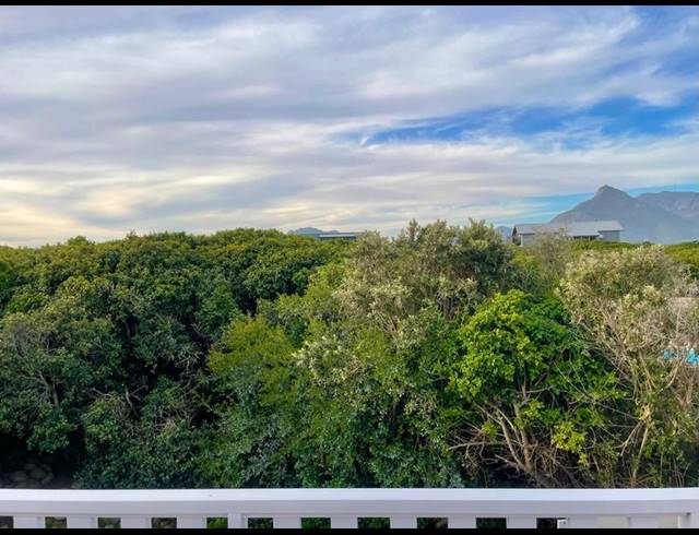 3 BEDROOM PROPERTY TO RENT IN KOMMETJIE